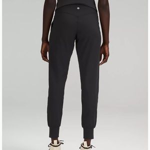 Align high rise lululemon jogger size 6
